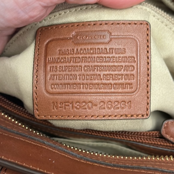COACH LEGACY LEATHER SATCHEL BT 26261 w/HASP FRONT FLAP CLOSURE Y2K 2013 EUC - Picture 3 of 11